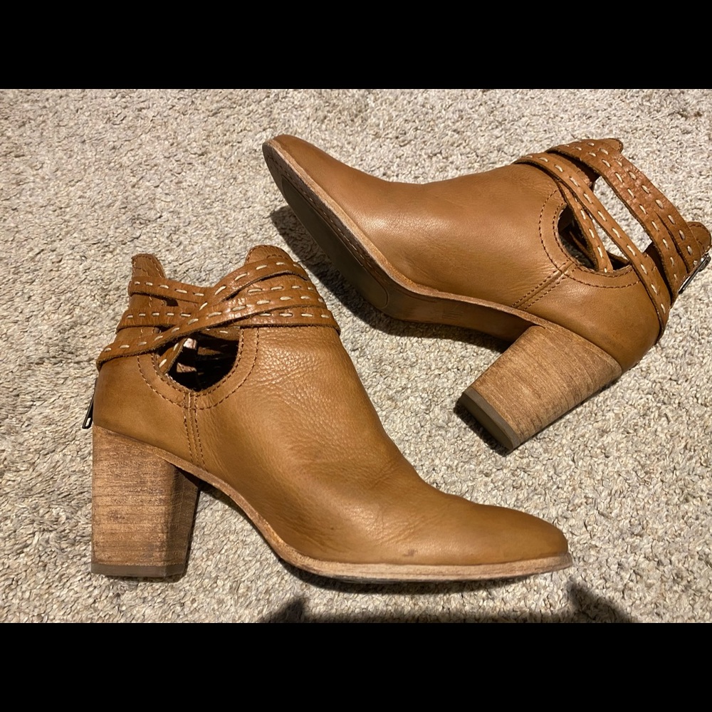 FRYE NAOMI PICKSTITCH SHOOTIE ANKLE BOOTIE 8M